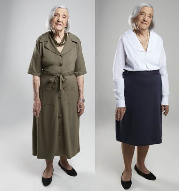 Pessoas em pé posando para foto
Descrição gerada automaticamente